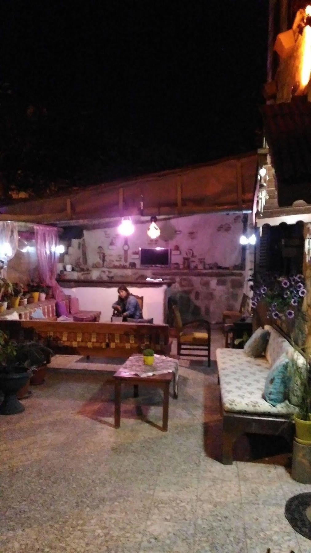 Yuekser Pansiyon Side Exterior photo